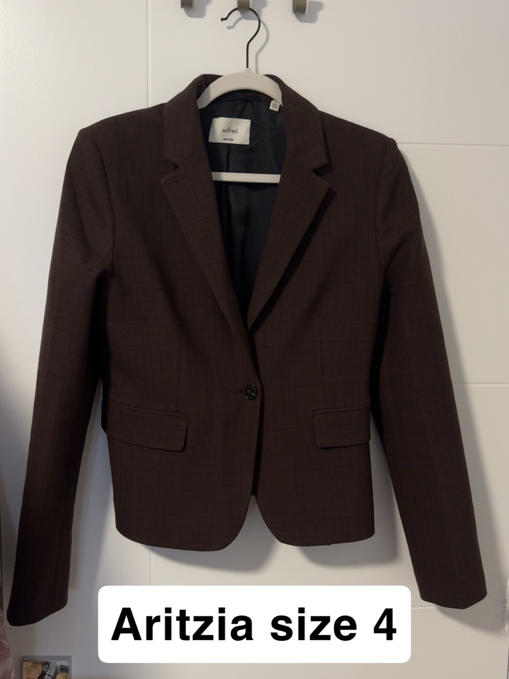 Aritzia etiquette blazer brown plaid